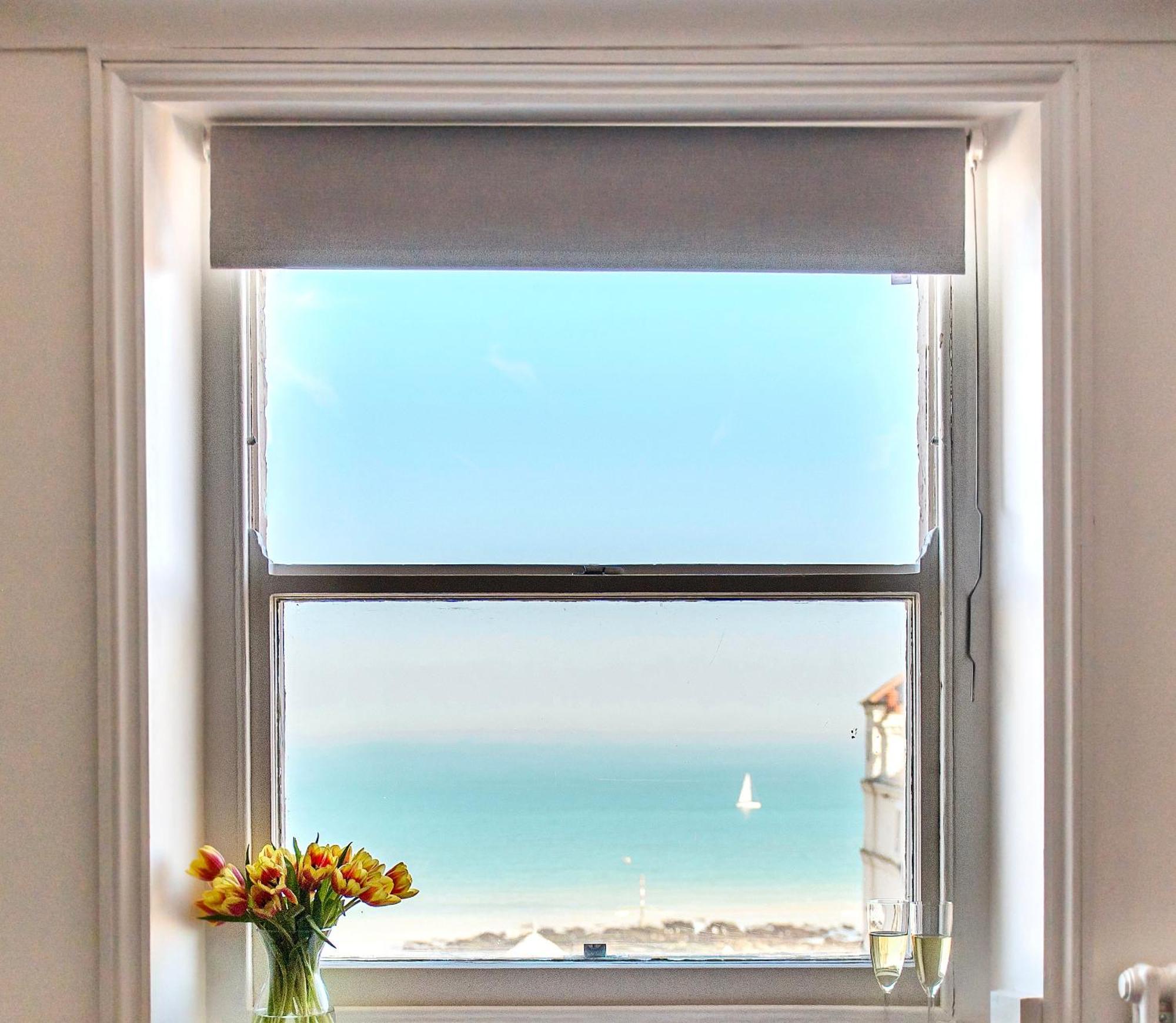 Central, Seaview Apartment, 3 Beds, 2 Baths, Kid & Dog Friendly At The Lookout Broadstairs Dış mekan fotoğraf
