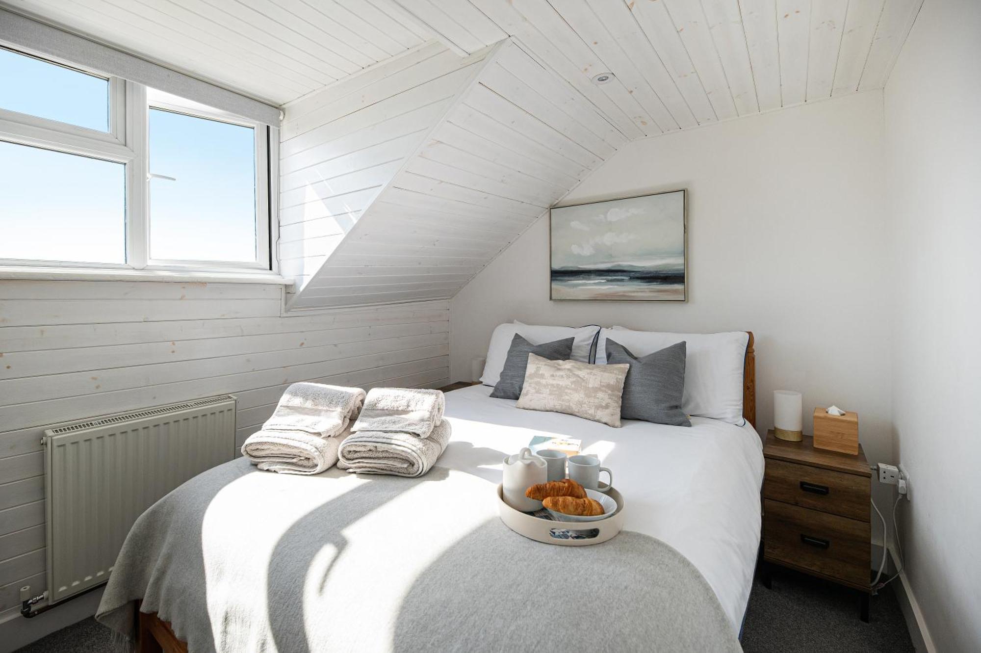 Central, Seaview Apartment, 3 Beds, 2 Baths, Kid & Dog Friendly At The Lookout Broadstairs Dış mekan fotoğraf