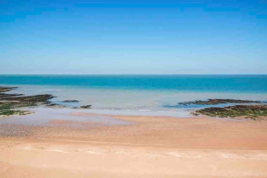 Central, Seaview Apartment, 3 Beds, 2 Baths, Kid & Dog Friendly At The Lookout Broadstairs Dış mekan fotoğraf